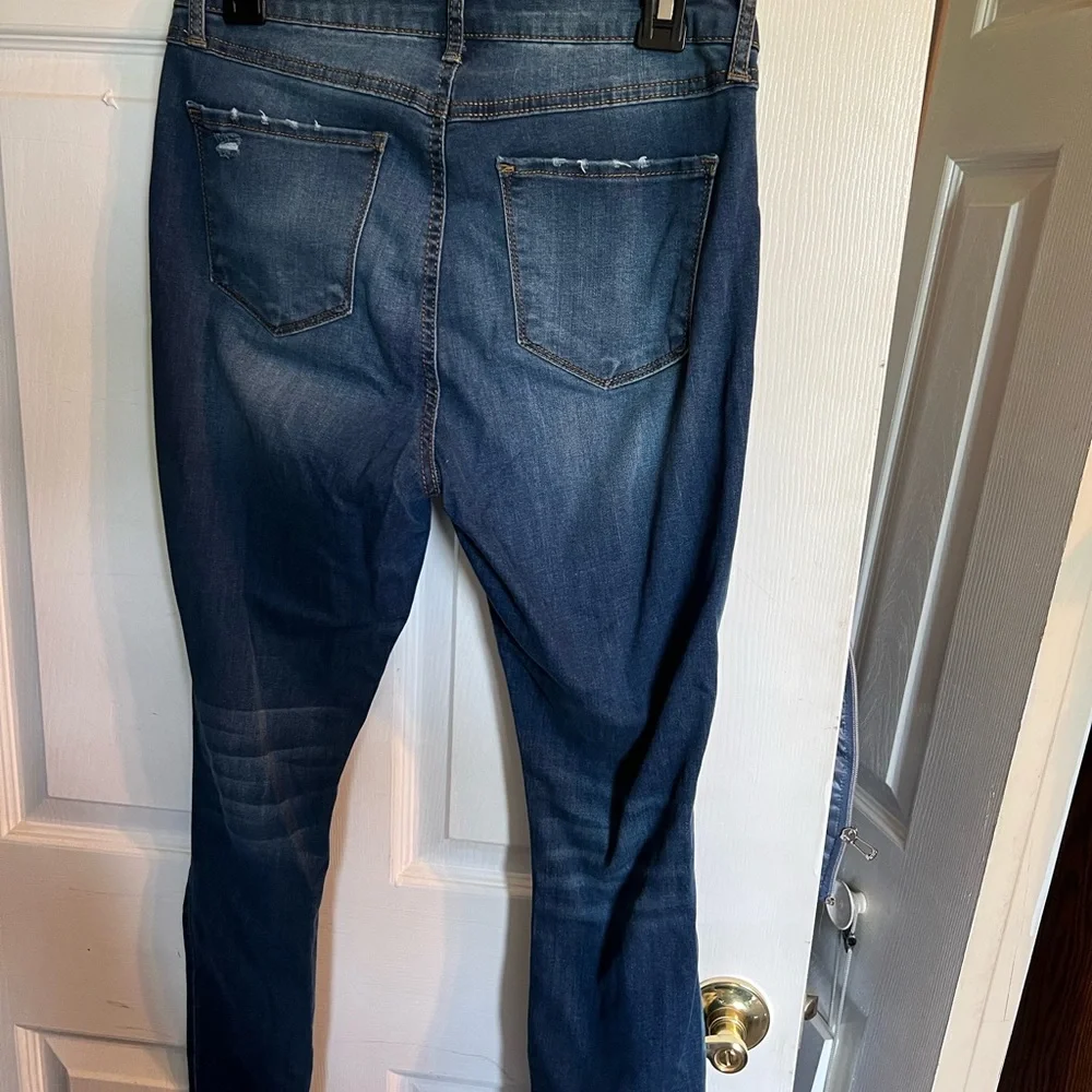 Distressed jegging - Picture 2 of 2